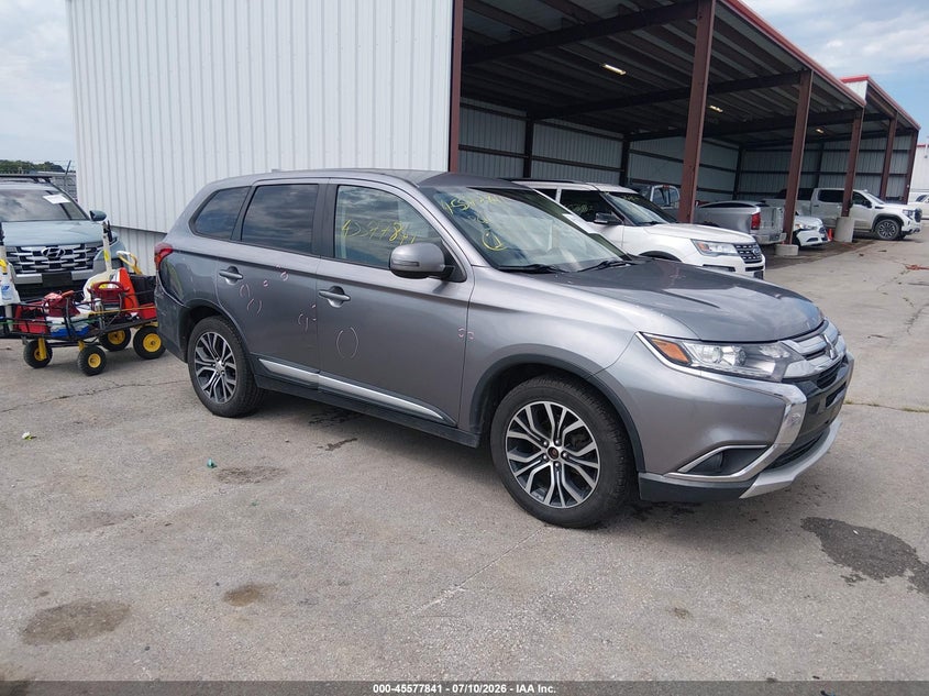 2018 Mitsubishi Outlander VIN JA4AD3A31JJ002333 IAAI salvage auction — REAR END, Wait Title, sold $2,200 on 2026-10-02 (photo 1)