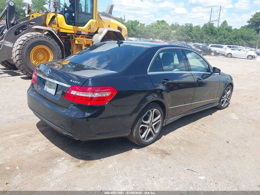 2011 Mercedes-benz E-class VIN WDDHF8HB9BA319650 IAAI salvage auction — UNKNOWN, Salvage (Pennsylvania), sold $1,100 on 2026-07-31 (photo 4)