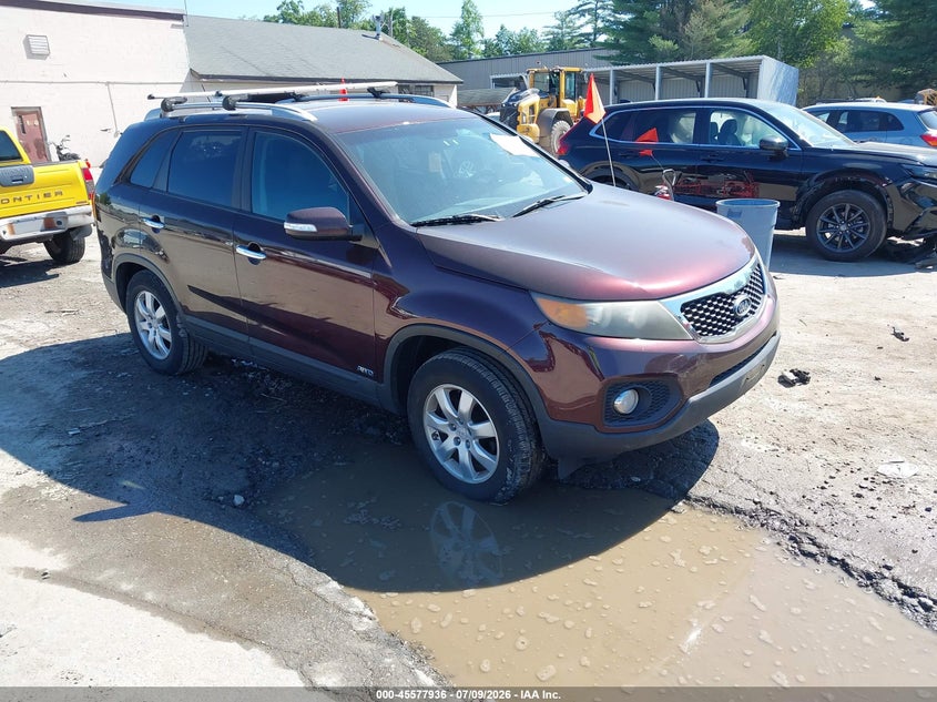 2011 Kia Sorento VIN 5XYKTDA18BG111617 IAAI salvage auction — NORMAL WEAR, Original (New Hampshire), sold $950 on 2026-07-15 (photo 1)