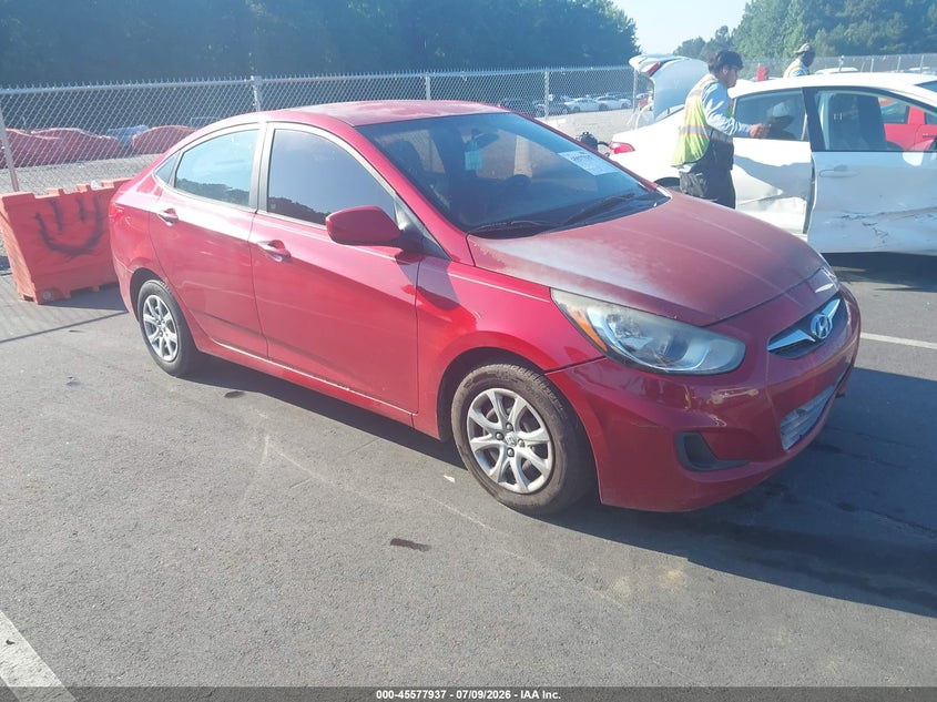 2013 Hyundai Accent VIN KMHCT4AE4DU349338 IAAI salvage auction — NORMAL WEAR, Clear (Florida), sold $400 on 2026-07-29 (photo 1)