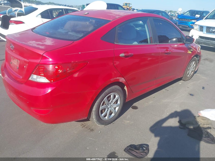 2013 Hyundai Accent VIN KMHCT4AE4DU349338 IAAI salvage auction — NORMAL WEAR, Clear (Florida), sold $400 on 2026-07-29 (photo 4)