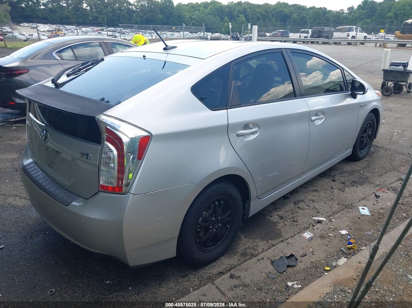 2012 Toyota Prius VIN JTDKN3DU7C5500186 IAAI salvage auction — NORMAL WEAR, Salvage Title, sold $2,550 on 2026-07-16 (photo 4)