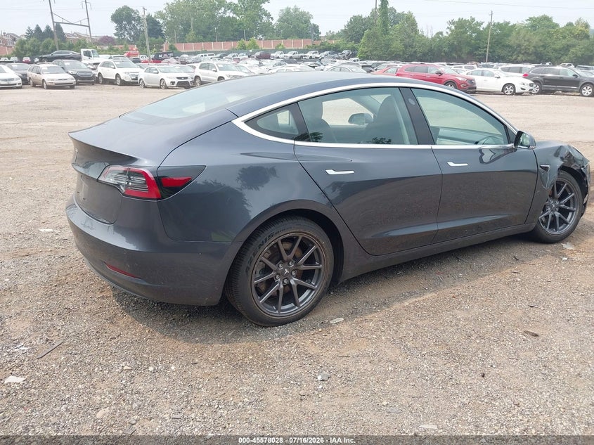 2018 Tesla Model 3 VIN 5YJ3E1EB2JF093170 IAAI salvage auction — RIGHT FRONT, Salvage Title, sold $5,200 on 2026-07-23 (photo 4)
