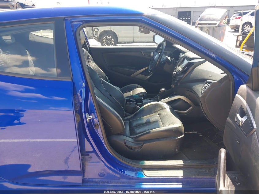 2013 Hyundai Veloster VIN KMHTC6AE1DU111202 IAAI salvage auction — NORMAL WEAR, Clear (Indiana), sold $1,000 on 2026-07-17 (photo 5)