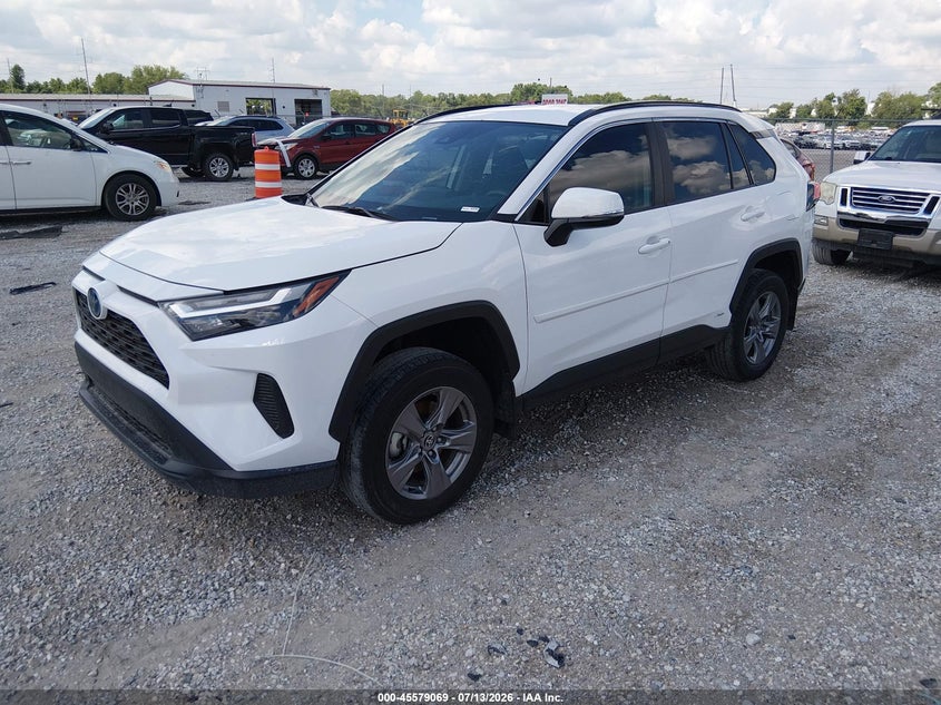 2024 Toyota Rav 4 VIN 2T3RWRFV9RW207461 IAAI salvage auction — HAIL, Salvage Title, sold $15,800 on 2026-07-30 (photo 2)