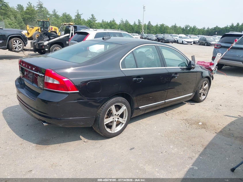 2013 Volvo S80 VIN YV1902AH5D1167312 IAAI salvage auction — LEFT SIDE, Salvage Title, sold $650 on 2026-07-24 (photo 4)