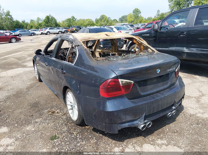2008 BMW 3er VIN WBAVD53538A253024 IAAI salvage auction — TOTAL BURN, Bill Of Sale Destruction Only - Salvage (Ohio), sold $100 on 2026-08-04 (photo 3)