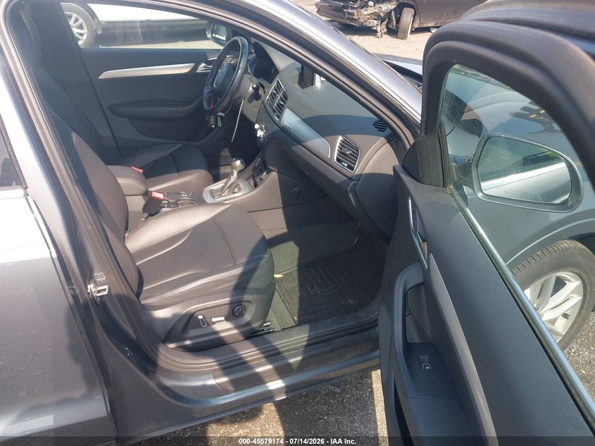2016 Audi Q3 VIN WA1EFCFS4GR013980 IAAI salvage auction — SIDE, Salvage - 75% Or Less (Maryland), sold $3,300 on 2026-07-30 (photo 5)
