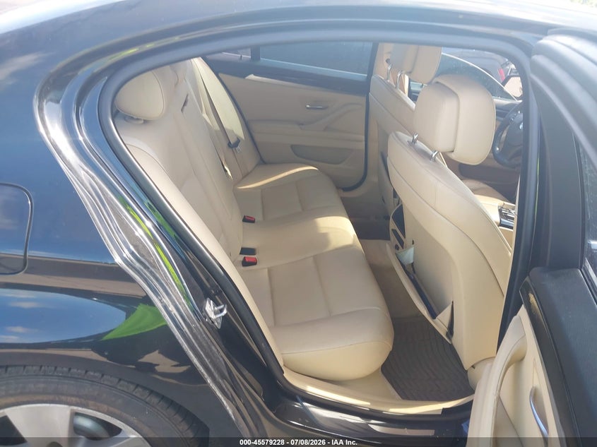 2012 BMW 5 series VIN WBAXG5C59CDY30260 IAAI salvage auction — NORMAL WEAR, Original (Texas), sold $75 on 2026-07-17 (photo 8)
