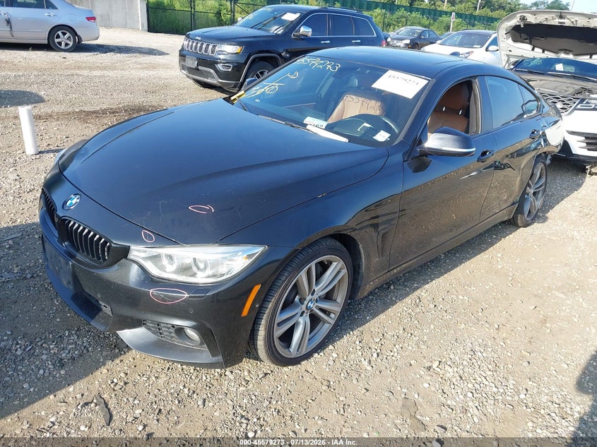 2017 BMW 4er VIN WBA4E5C33HG810714 IAAI salvage auction — FRONT & REAR, Mv-907A (New York), sold $3,350 on 2026-07-21 (photo 2)