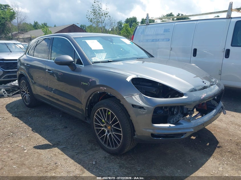 2022 Porsche Cayenne VIN WP1AE2AY8NDA26429 — IAAI salvage auction photo