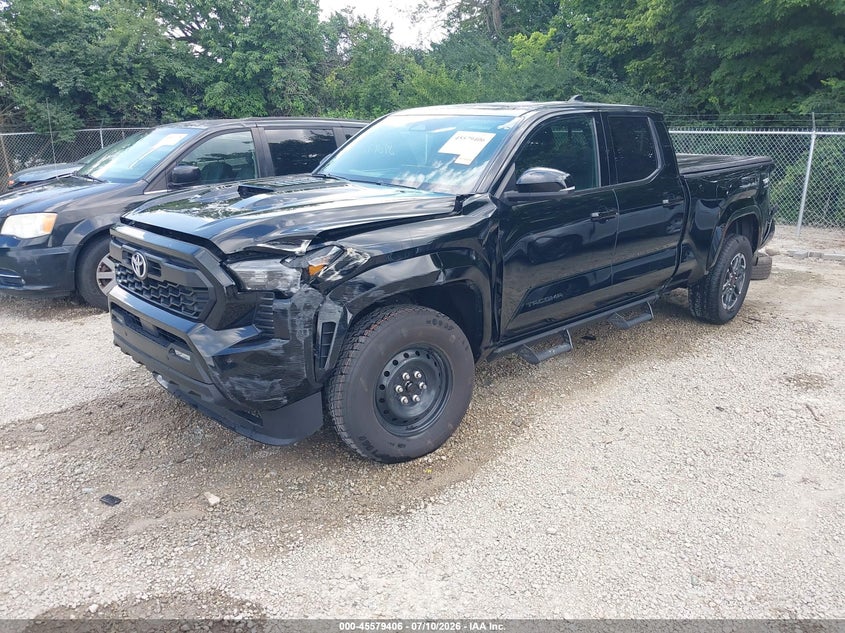 2025 Toyota Tacoma VIN 3TMLB5JN1SM188204 IAAI salvage auction — LEFT FRONT, Salvage Title, sold $25,250 on 2026-08-01 (photo 2)