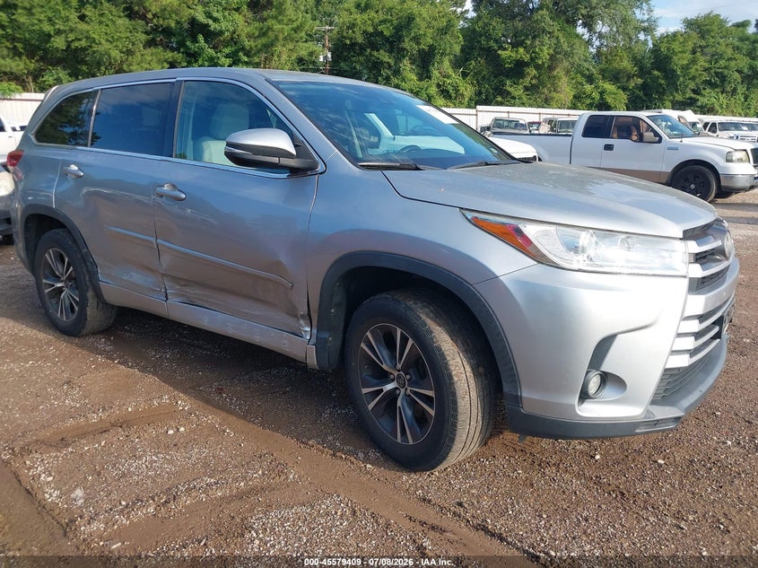 2017 Toyota Highlander VIN 5TDZZRFH5HS229376 IAAI salvage auction — RIGHT SIDE, Salvage (Texas), sold $6,500 on 2026-07-30 (photo 1)