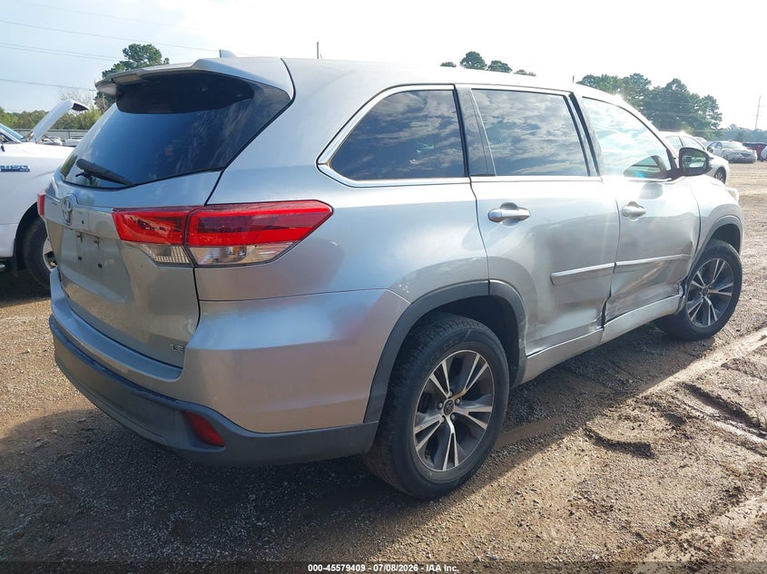 2017 Toyota Highlander VIN 5TDZZRFH5HS229376 IAAI salvage auction — RIGHT SIDE, Salvage (Texas), sold $6,500 on 2026-07-30 (photo 4)