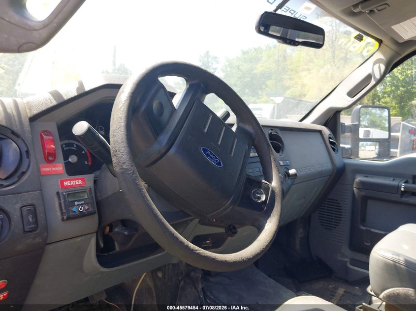 2014 Ford F550 VIN 1FDUF5HT7EEB42704 IAAI salvage auction — NORMAL WEAR, Clear (New York), sold $3,050 on 2026-09-08 (photo 7)