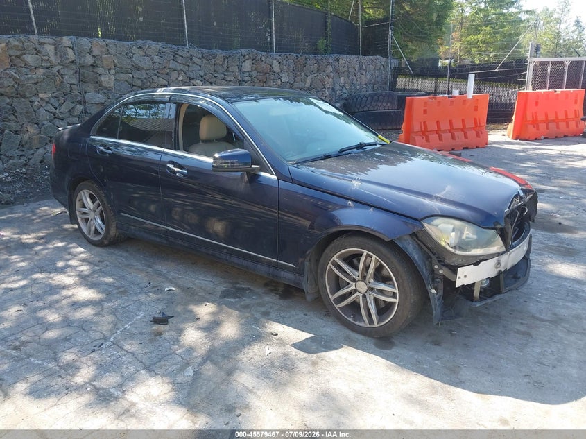 2014 Mercedes-benz C-klasse VIN WDDGF8AB0EA944271 IAAI salvage auction — FRONT END, Mv-907A (New York), sold $1,250 on 2026-08-12 (photo 1)