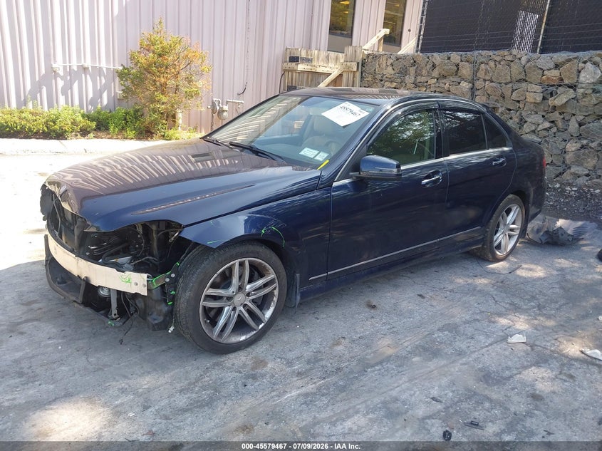 2014 Mercedes-benz C-klasse VIN WDDGF8AB0EA944271 IAAI salvage auction — FRONT END, Mv-907A (New York), sold $1,250 on 2026-08-12 (photo 2)