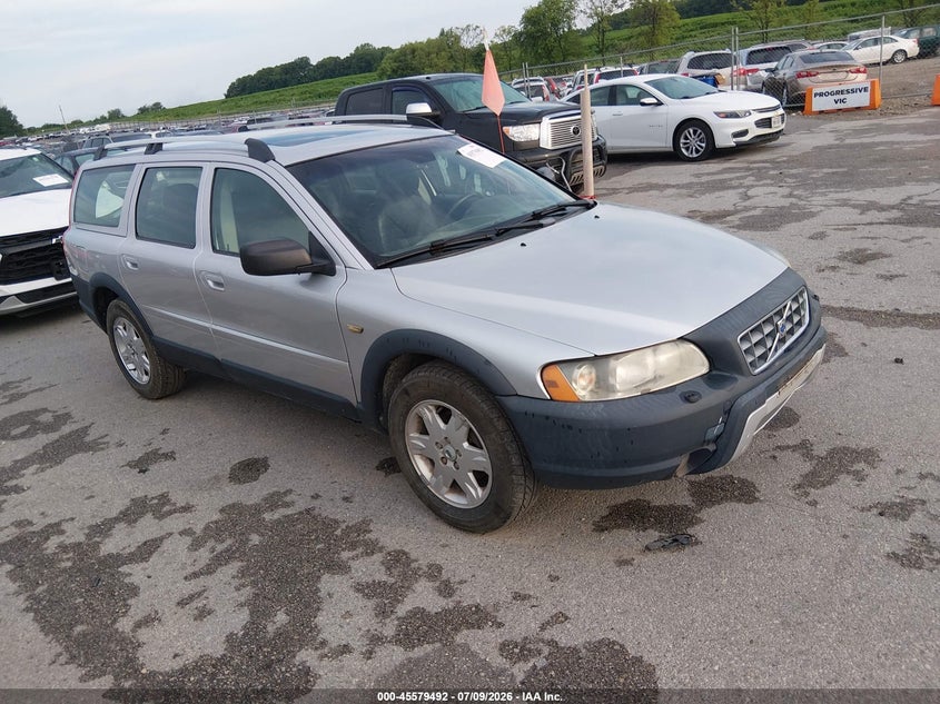 2005 Volvo Xc70 VIN YV1SZ592651198949 IAAI salvage auction — NORMAL WEAR, Regular Certificate (Iowa), sold $450 on 2026-07-14 (photo 1)