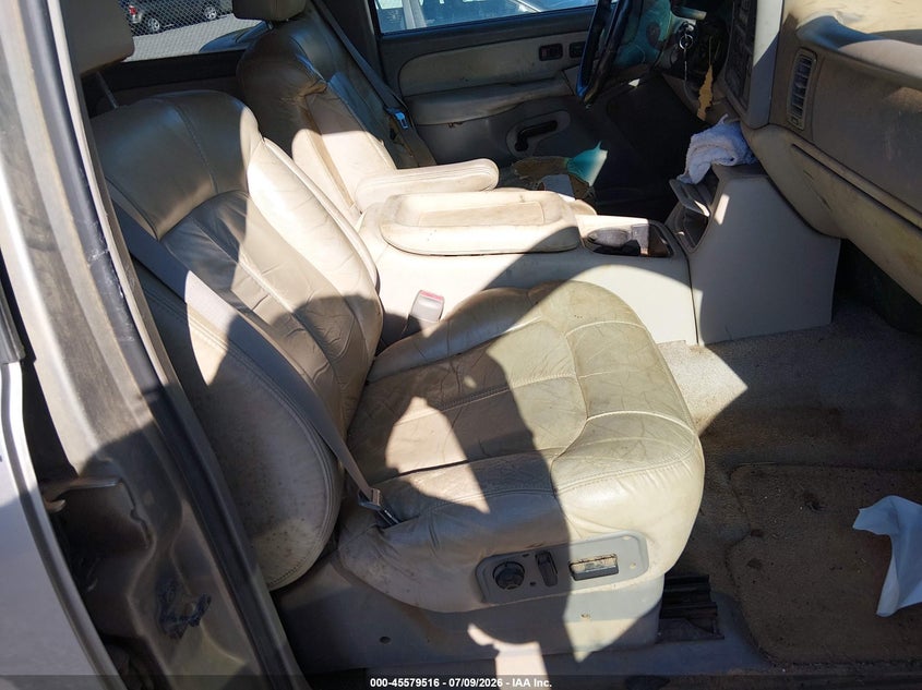 2001 Chevrolet Tahoe VIN 1GNEC13T11R181719 IAAI salvage auction — NORMAL WEAR, Clear (Alabama), sold $225 on 2026-07-20 (photo 5)