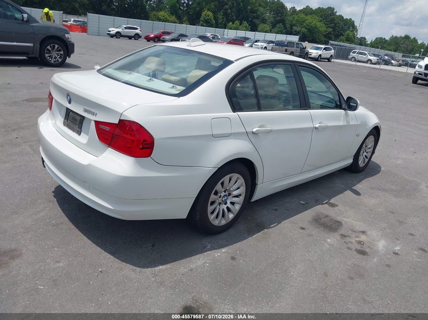 2009 BMW 3 series VIN WBAPH77529NM45208 IAAI salvage auction — NORMAL WEAR, Clear (Georgia), sold $750 on 2026-07-29 (photo 4)