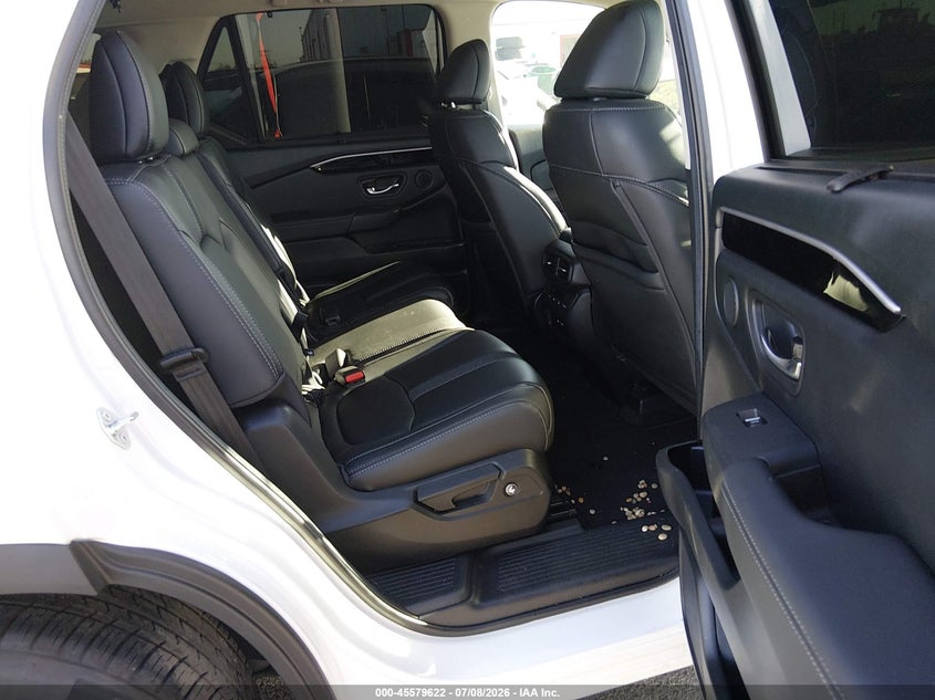 2024 Honda Pilot VIN 5FNYG2H74RB002389 IAAI salvage auction — LEFT REAR, Salvage Title, sold $20,275 on 2026-08-20 (photo 8)