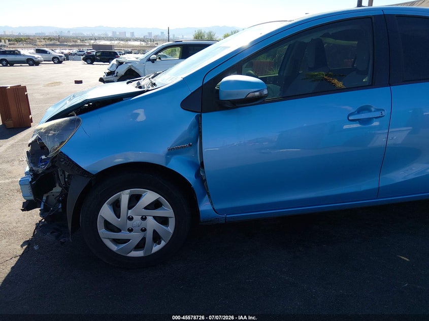 2015 Toyota Prius c VIN JTDKDTB30F1100673 IAAI salvage auction — LEFT & RIGHT, Salvage (Pennsylvania), sold $950 on 2026-07-31 (photo 6)