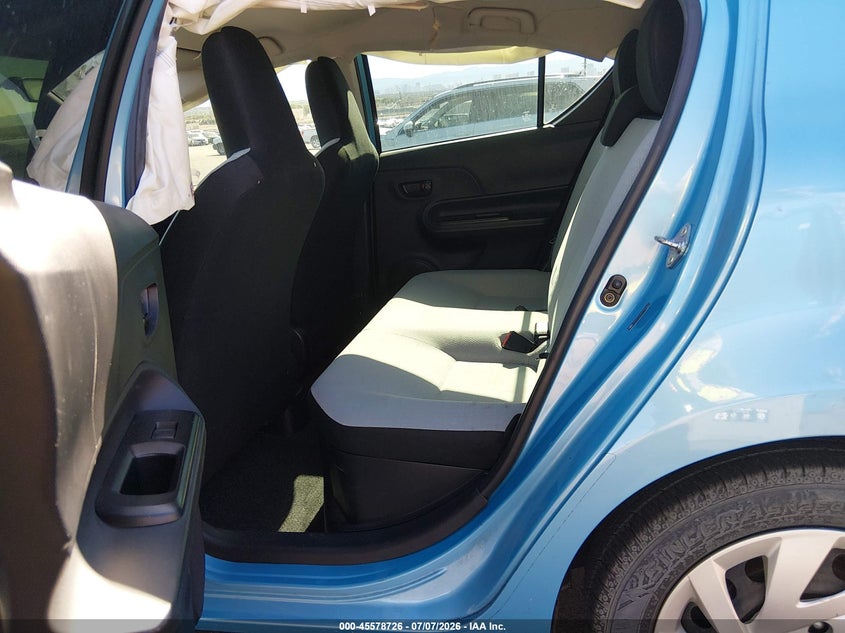 2015 Toyota Prius c VIN JTDKDTB30F1100673 IAAI salvage auction — LEFT & RIGHT, Salvage (Pennsylvania), sold $950 on 2026-07-31 (photo 8)