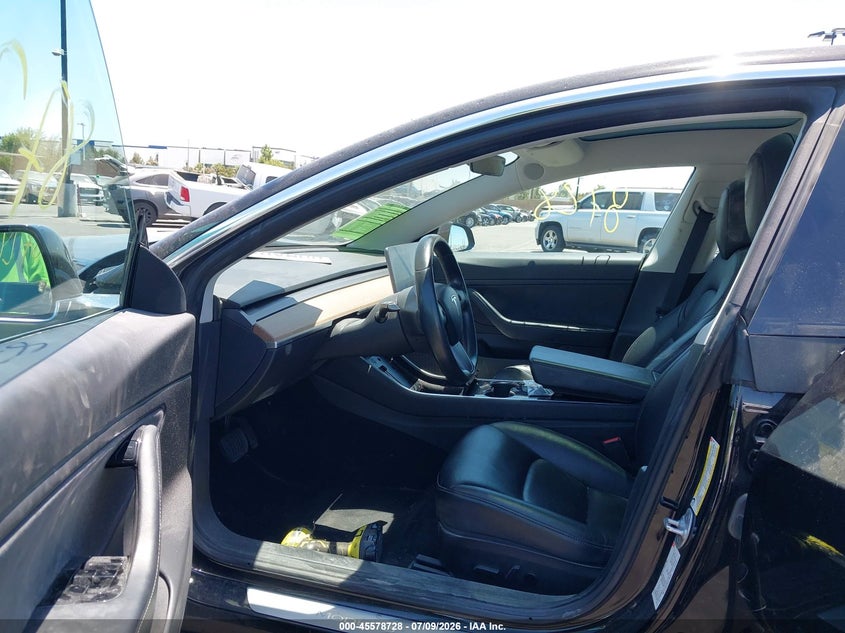 2018 Tesla Model 3 VIN 5YJ3E1EBXJF182131 IAAI salvage auction — FRONT END, Wait Title, sold $5,100 on 2026-09-11 (photo 5)