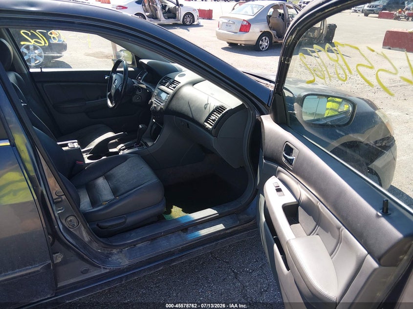 2004 Honda Accord VIN JHMCM56884C023072 IAAI salvage auction — NORMAL WEAR, Clear (Missouri), sold $375 on 2026-07-30 (photo 5)