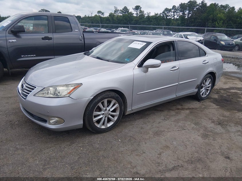 2010 Lexus Es 350 VIN JTHBK1EG8A2408667 IAAI salvage auction — NORMAL WEAR, Clear (Virginia), sold $1,975 on 2026-07-17 (photo 2)
