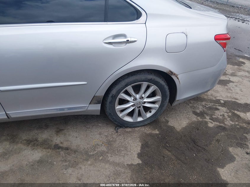 2010 Lexus Es 350 VIN JTHBK1EG8A2408667 IAAI salvage auction — NORMAL WEAR, Clear (Virginia), sold $1,975 on 2026-07-17 (photo 6)