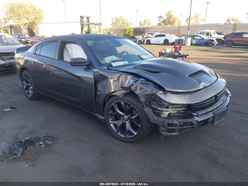 2017 Dodge Charger VIN 2C3CDXCT9HH643944 IAAI salvage auction — RIGHT FRONT, Salvage Certificate (California), sold $3,600 on 2026-08-14 (photo 1)