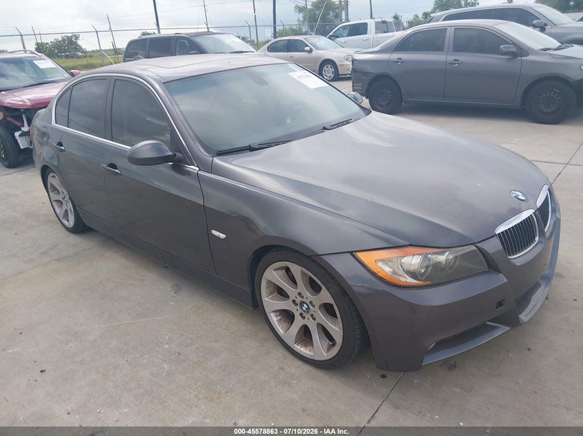 2007 BMW 3 series VIN WBAVB735X7KY61455 IAAI salvage auction — NORMAL WEAR, Original (Texas), sold $425 on 2026-07-17 (photo 1)