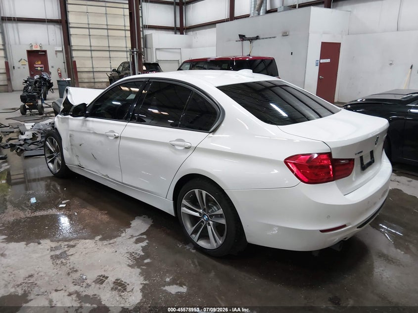 2014 BMW 3er VIN WBA3D5C52EKX97625 IAAI salvage auction — FRONT END, Salvage (Idaho), sold $1,400 on 2026-08-21 (photo 3)