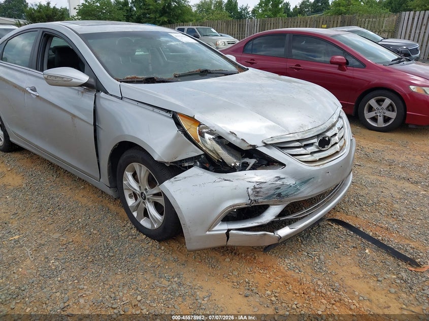 2011 Hyundai Sonata VIN 5NPEC4ACXBH254530 IAAI salvage auction — NORMAL WEAR, Clear (Virginia), sold $350 on 2026-07-27 (photo 6)