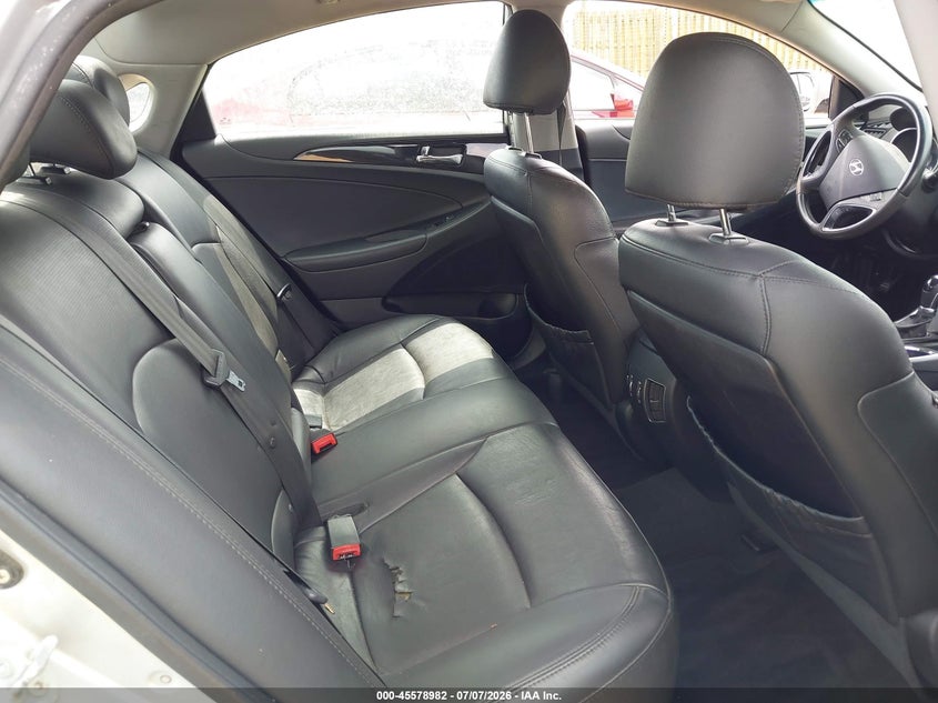 2011 Hyundai Sonata VIN 5NPEC4ACXBH254530 IAAI salvage auction — NORMAL WEAR, Clear (Virginia), sold $350 on 2026-07-27 (photo 8)