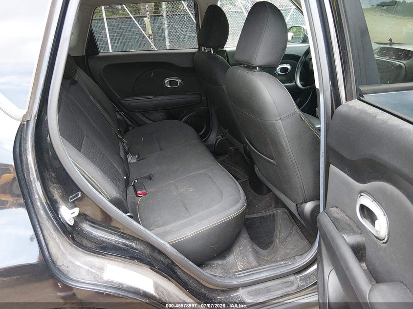 2014 Kia Soul VIN KNDJP3A54E7058090 IAAI salvage auction — NORMAL WEAR, Clear (Virginia), sold $500 on 2026-07-30 (photo 8)