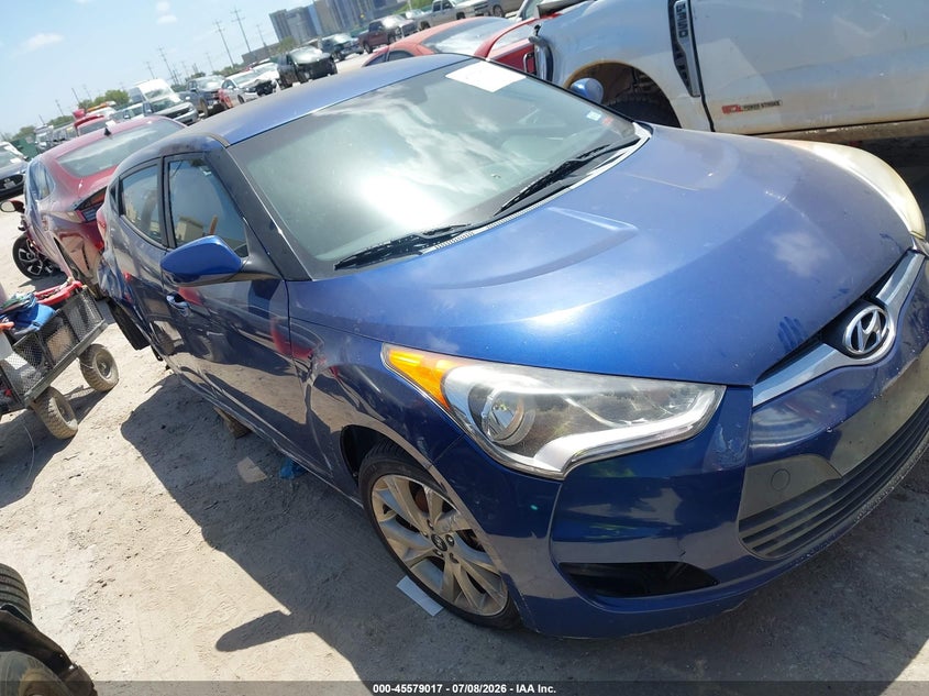 2016 Hyundai Veloster VIN KMHTC6AD5GU271627 IAAI salvage auction — NORMAL WEAR, Clear (Florida), sold $500 on 2026-07-29 (photo 1)