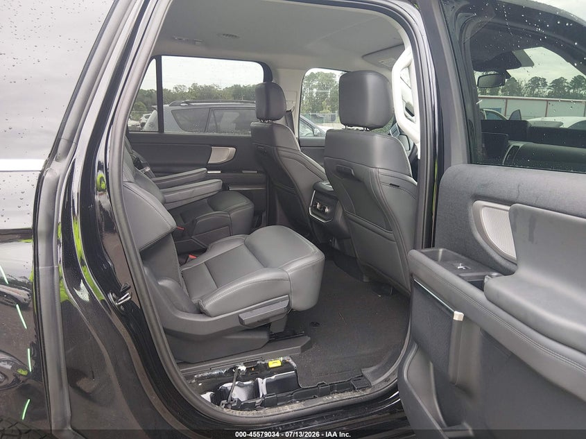 2026 Ford Expedition VIN 1FMJK1H86TEA40360 IAAI salvage auction — REAR END, Rebuildable (Florida), sold $16,800 on 2026-07-30 (photo 8)