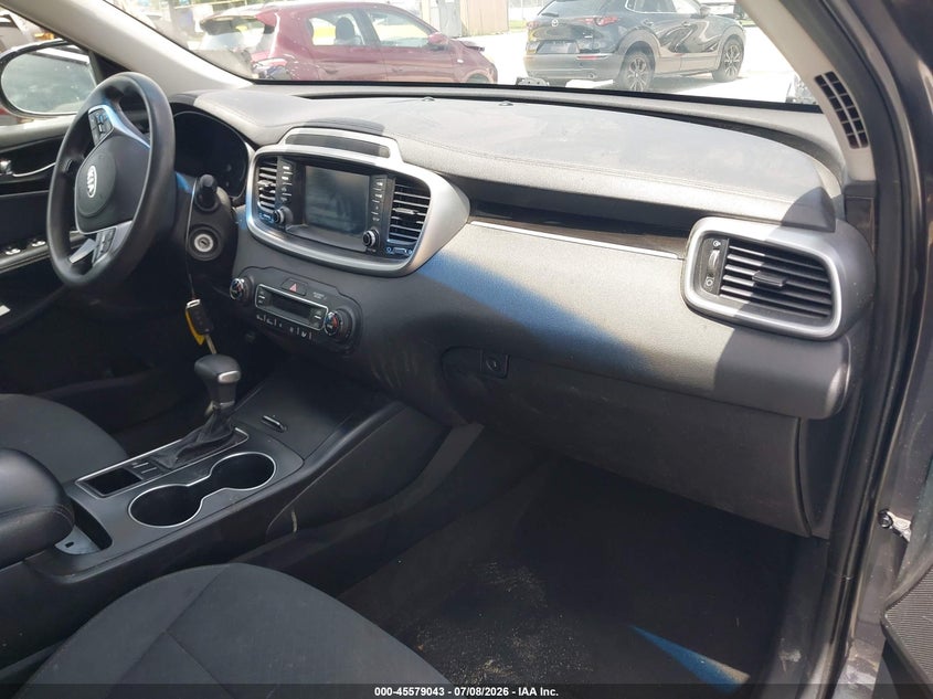2019 Kia Sorento VIN 5XYPG4A57KG556573 IAAI salvage auction — NORMAL WEAR, Clear (Florida), sold $3,050 on 2026-07-16 (photo 5)