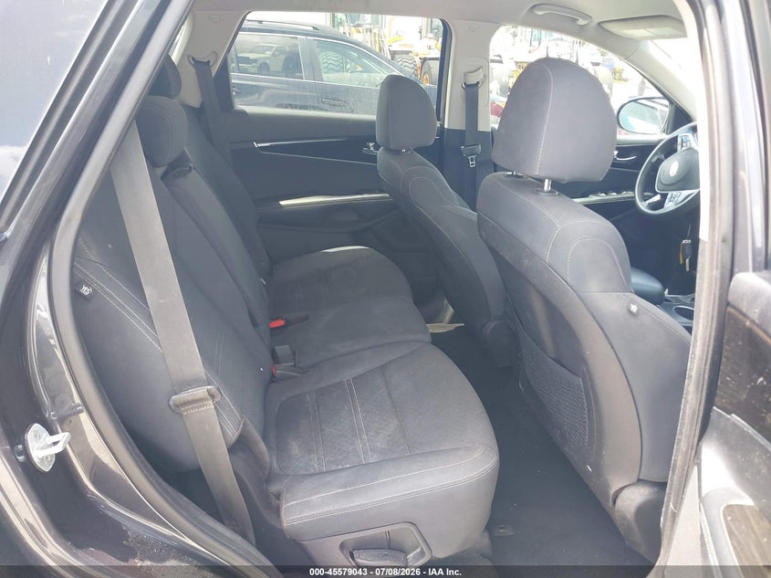 2019 Kia Sorento VIN 5XYPG4A57KG556573 IAAI salvage auction — NORMAL WEAR, Clear (Florida), sold $3,050 on 2026-07-16 (photo 8)