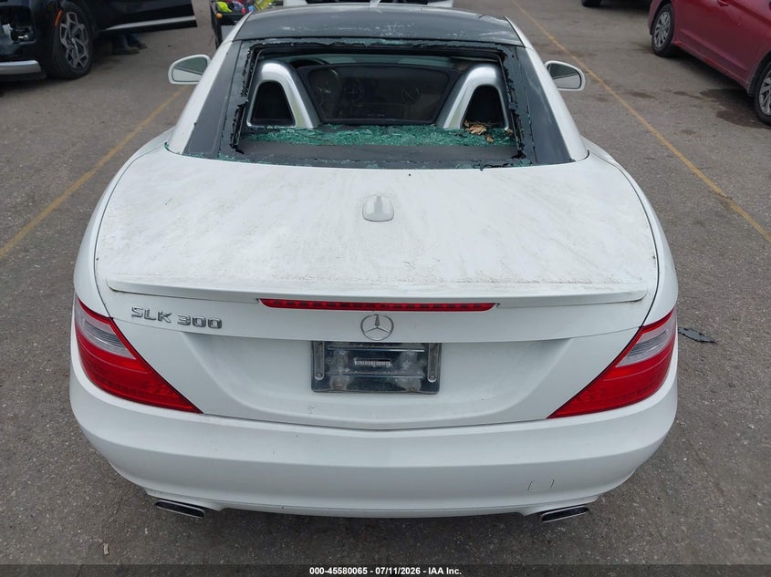 2016 Mercedes-benz Slk-klasse VIN WDDPK3JAXGF120273 IAAI salvage auction — REAR END, Salvage (Texas), sold $5,325 on 2026-08-12 (photo 6)