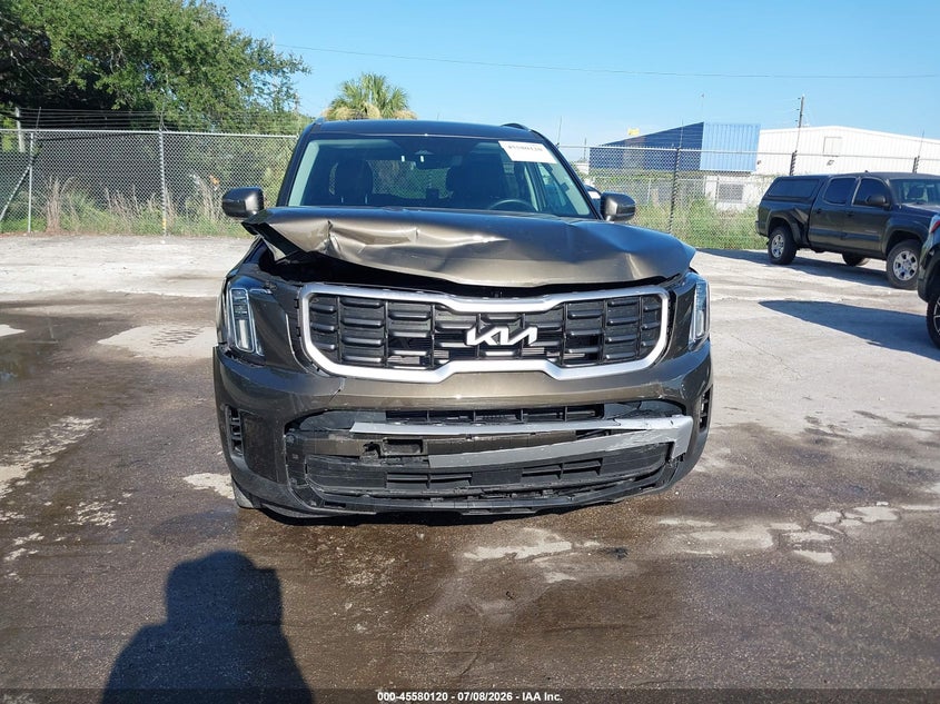 2025 Kia Telluride VIN 5XYP64GC2SG691307 IAAI salvage auction — FRONT END, Clear (Florida), sold $8,600 on 2026-07-15 (photo 6)
