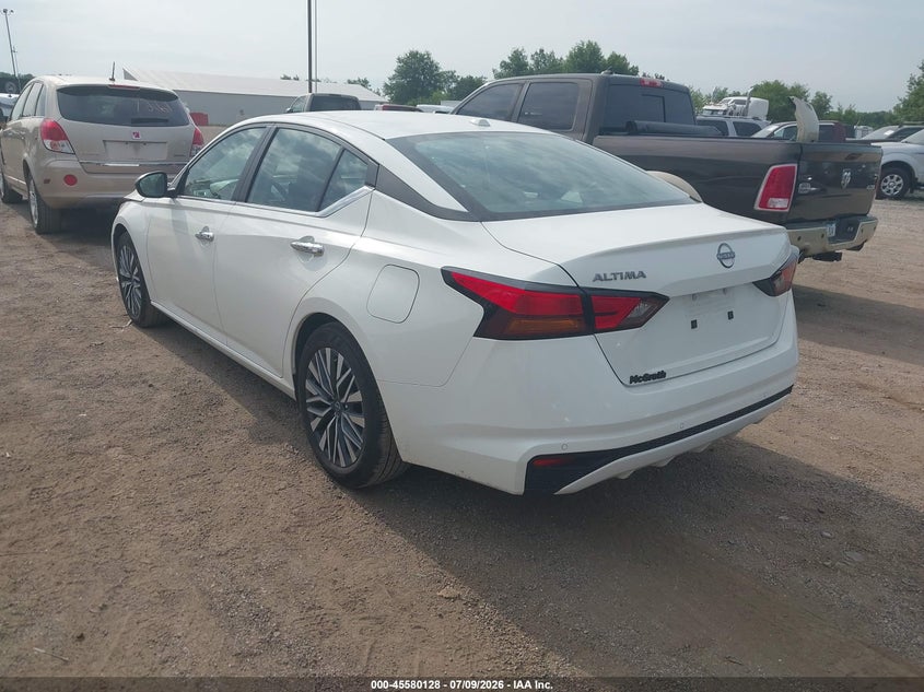 2025 Nissan Altima VIN 1N4BL4DV1SN353825 IAAI salvage auction — FRONT END, Salvage (Iowa), sold $7,600 on 2026-08-21 (photo 3)