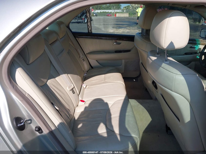 2002 Lexus Ls 430 VIN JTHBN30F120073993 IAAI salvage auction — NORMAL WEAR, Clear (North Carolina), sold $675 on 2026-07-30 (photo 8)