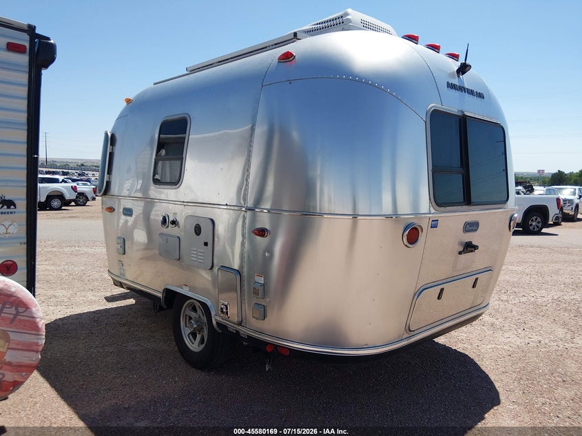 2021 Airstream Other VIN 1STHMAC16MJ555991 IAAI salvage auction — HAIL, Salvage (Colorado), sold $17,150 on 2026-08-19 (photo 3)