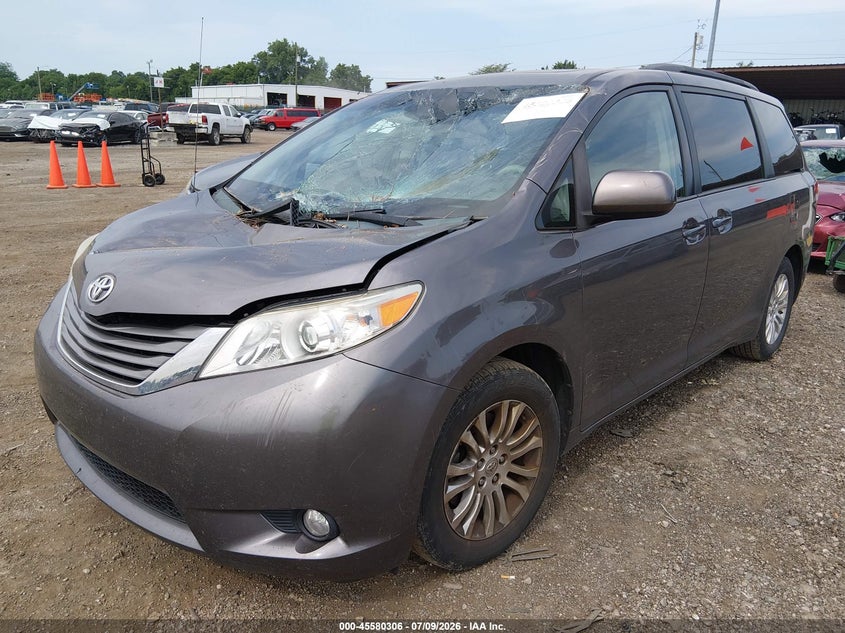 2013 Toyota Sienna VIN 5TDYK3DC5DS318279 IAAI salvage auction — FRONT END, Salvage (Ohio), sold $1,900 on 2026-07-31 (photo 2)