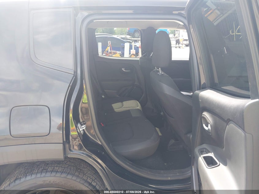 2018 Jeep Renegade VIN ZACCJBBBXJPJ09045 IAAI salvage auction — REAR END, Salvage Title, sold $3,850 on 2026-08-07 (photo 8)