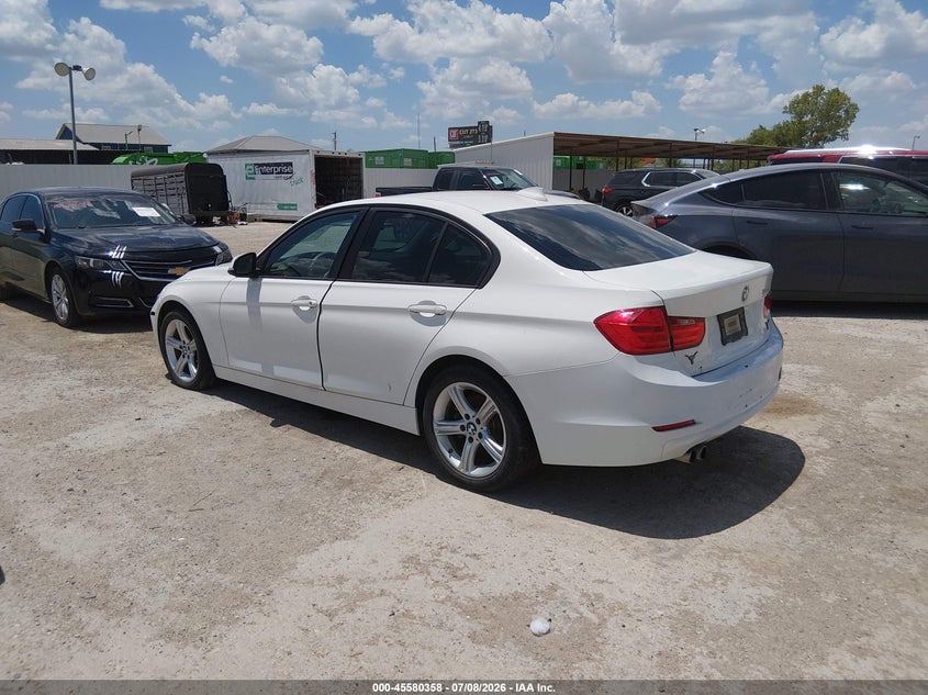 2014 BMW 3 series VIN WBA3A5C57EP602002 IAAI salvage auction — NORMAL WEAR, Original (Texas), sold $650 on 2026-08-12 (photo 3)