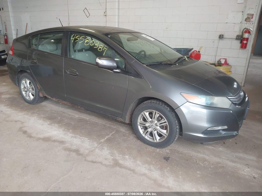 2010 Honda Insight VIN JHMZE2H7XAS017141 IAAI salvage auction — NORMAL WEAR, Clear (Minnesota), sold $950 on 2026-07-15 (photo 1)